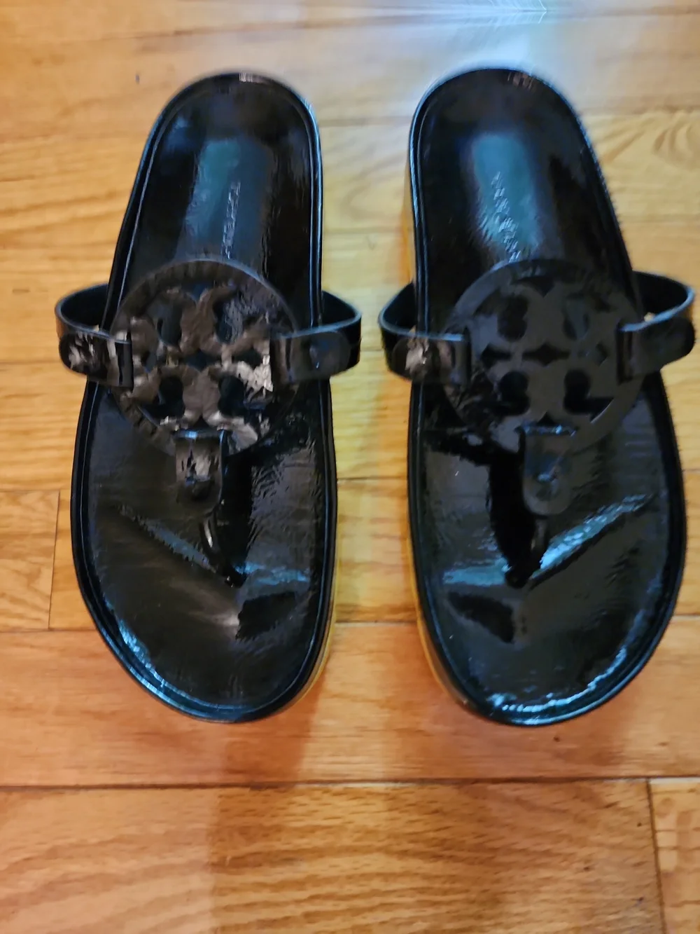 Tory Burch Miller Cloud Yellow Lug Sole Black Patent Leather Flip Flop Sandal